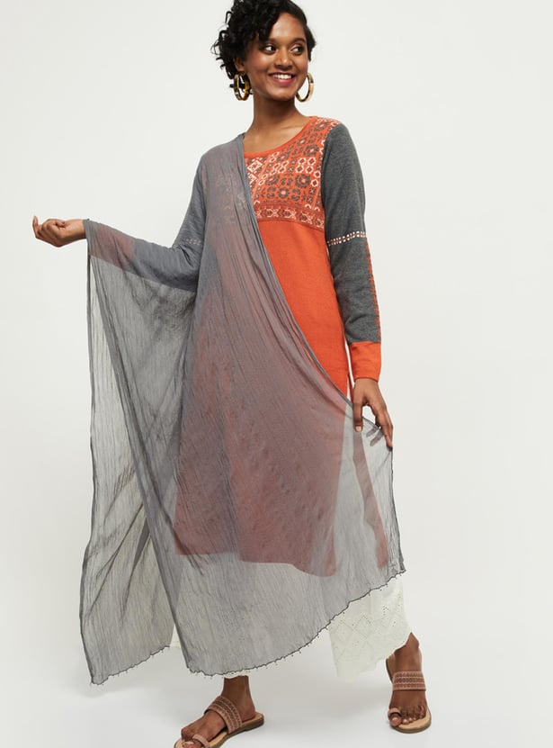 Dupattas