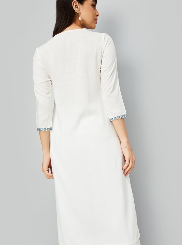 Women Embroidered Kurta with Pocket