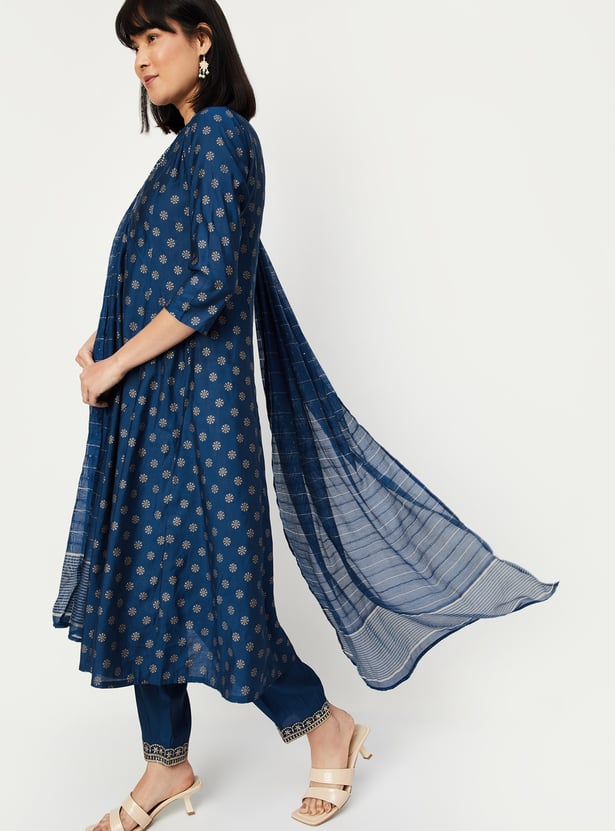 Women Foil Printed Kalidar Kurta Set