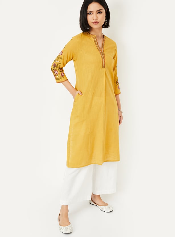 Women Embroidered Straight Kurta