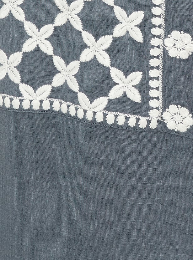 Women Embroidered Straight Kurta