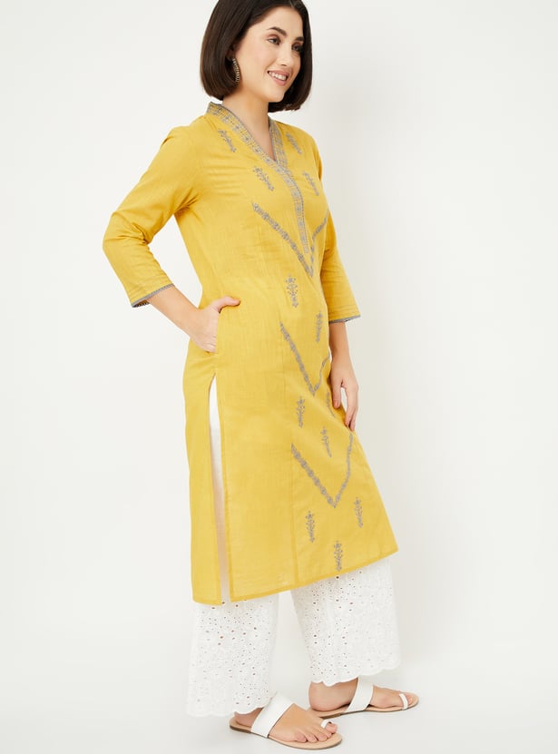 Women Embroidered Straight Kurta