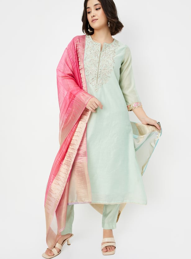 Women Embroidered Straight Kurta Set